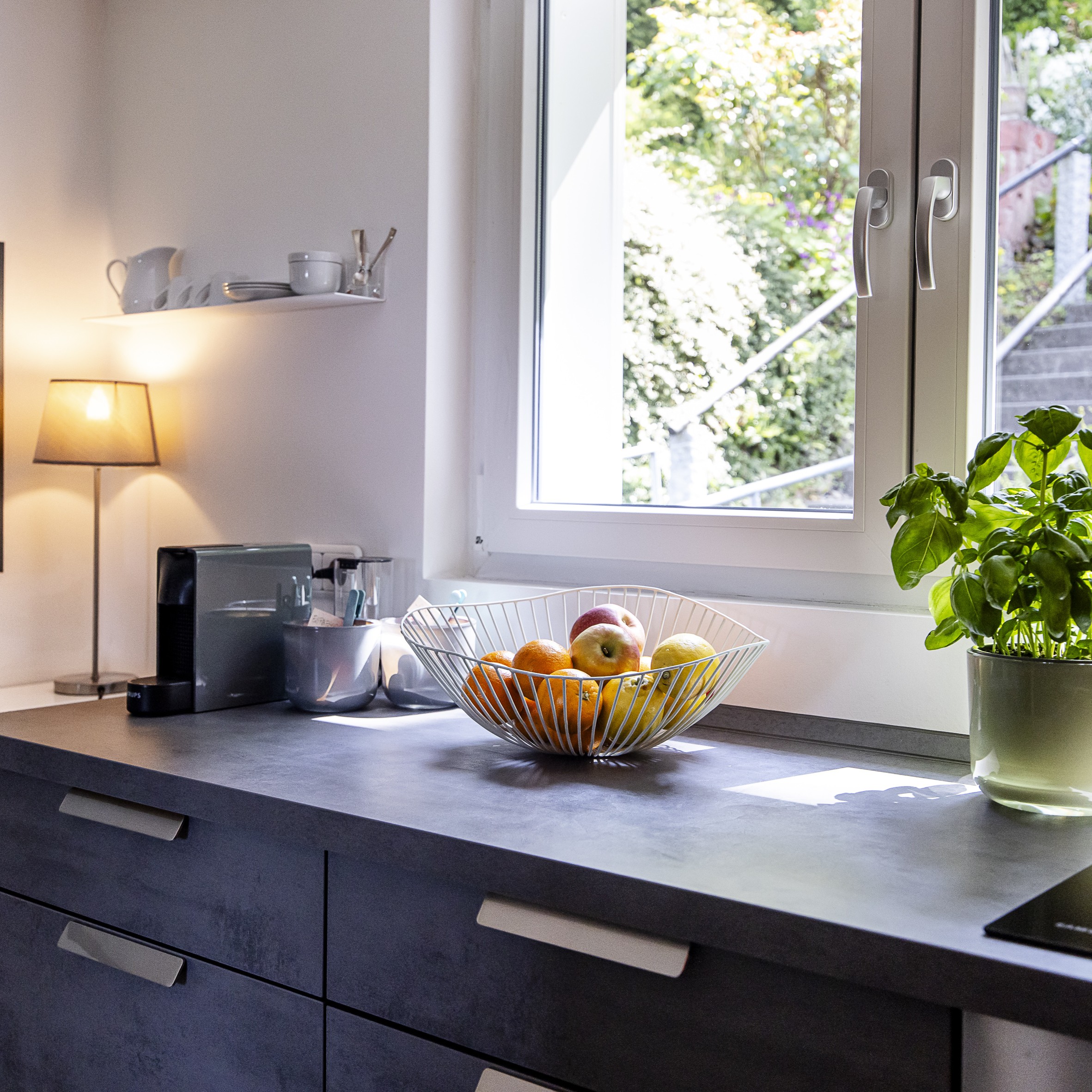Küche,Arbeitsfläche mit Fenster