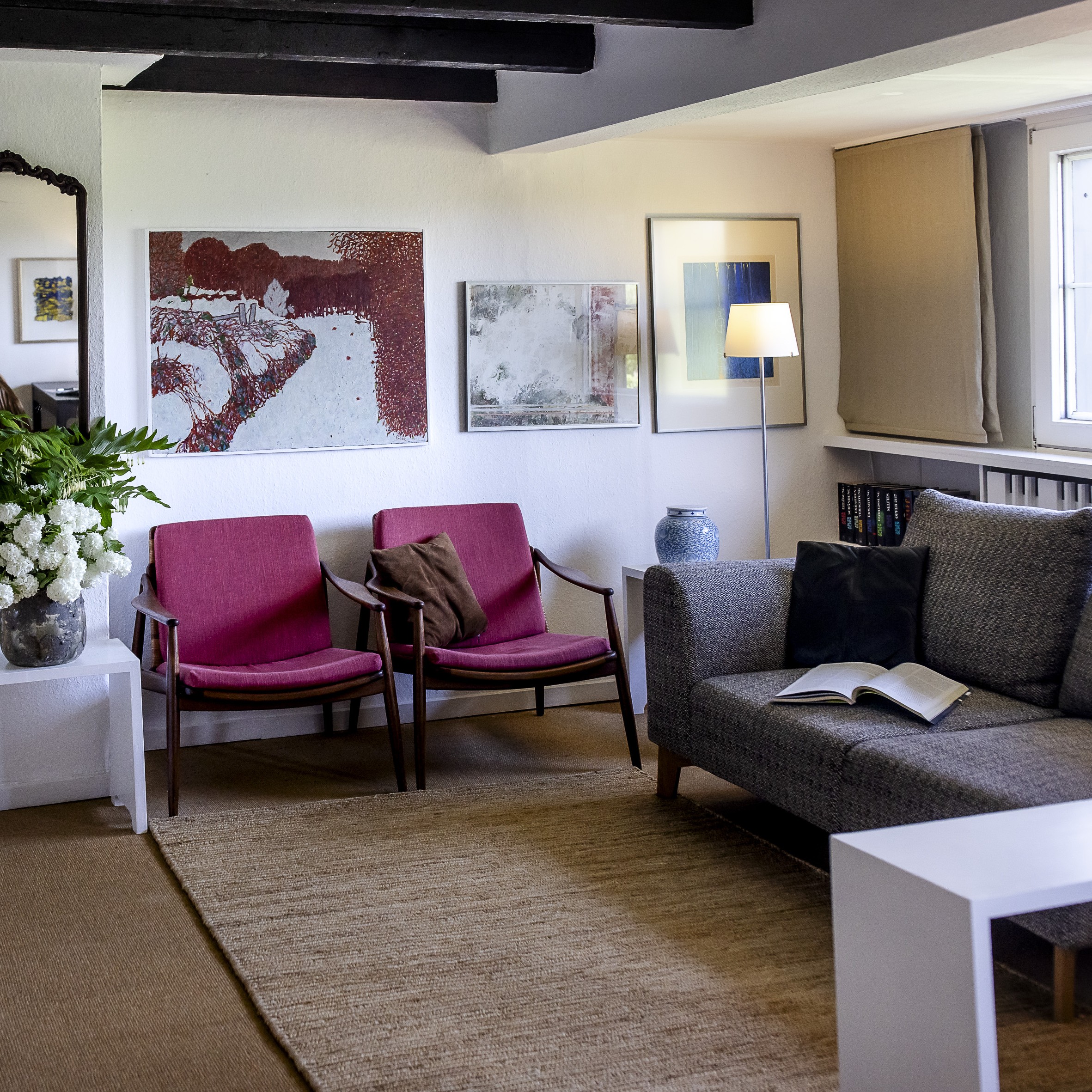 Wohnzimmer,Sitzecke und Sofa